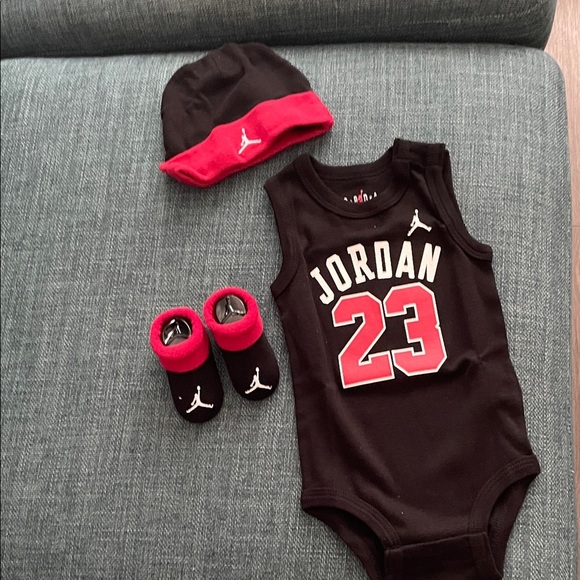 Jordan Other - Jordan 3-Piece Set - Black, Red, and White 6-12months